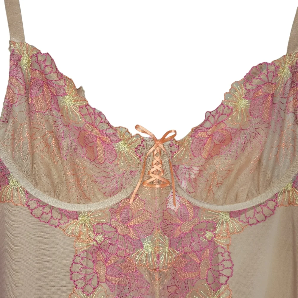 Torrid Curve Nude Floral Embroidered Mesh Chemise lingerie, Size 0 - Picture 9 of 13